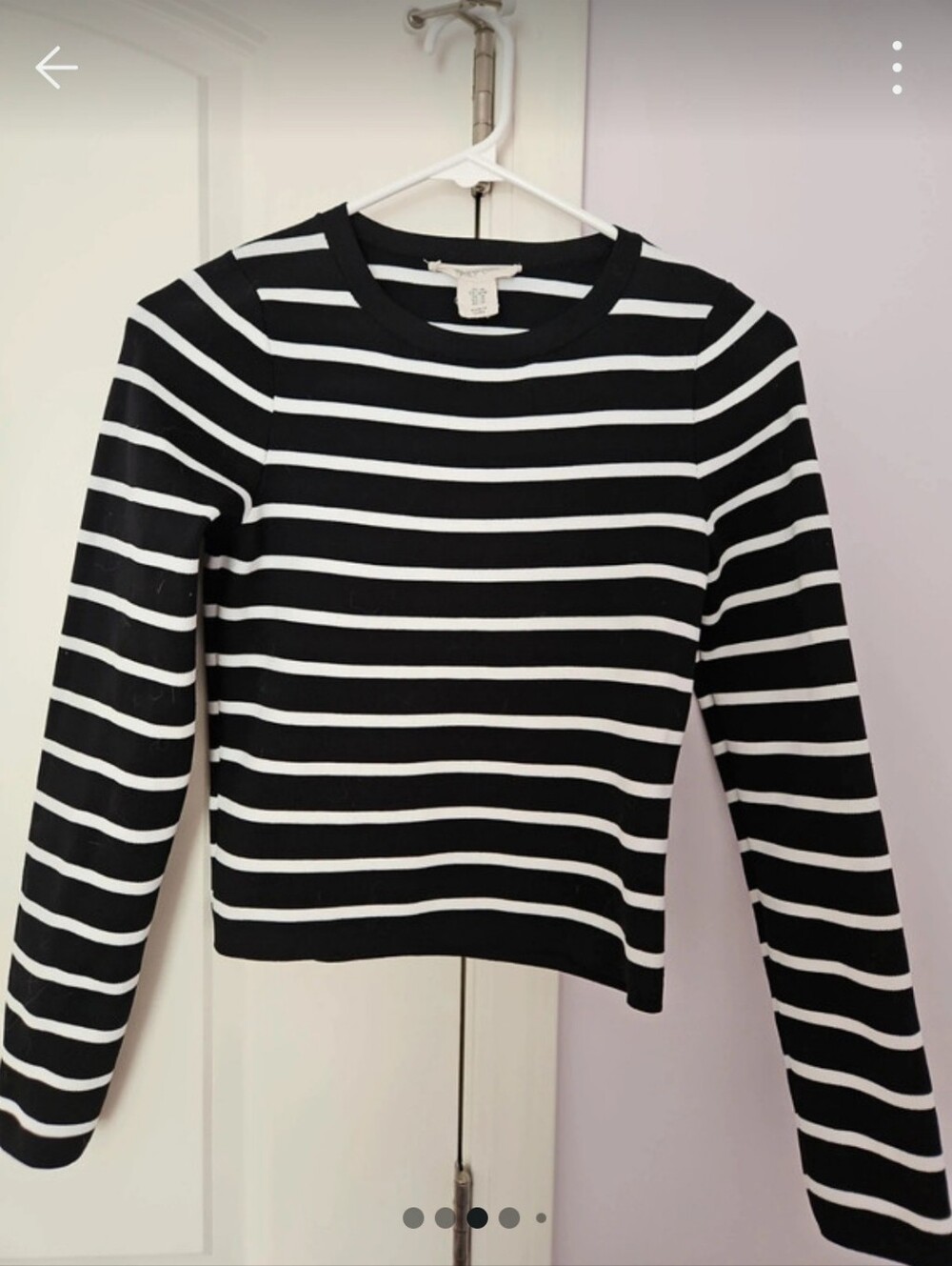 Black & White Striped Long-Sleeve Women’s Top - Size Medium